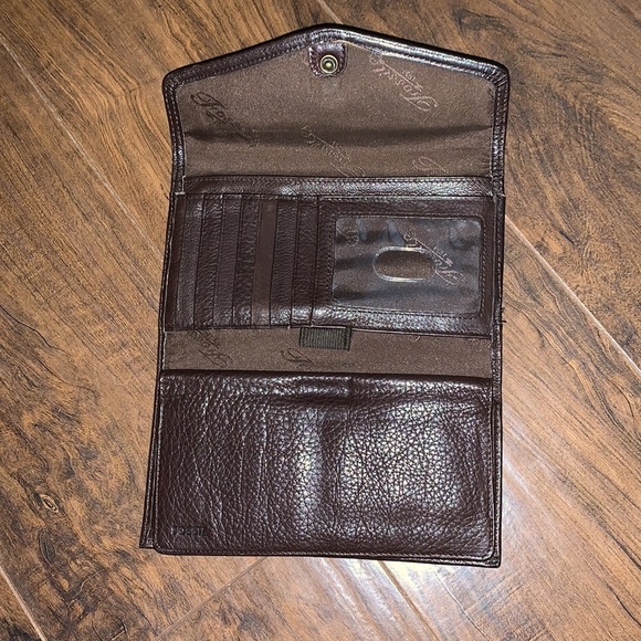 Vintage Fossil Leather Wallet - Picture 2 of 9